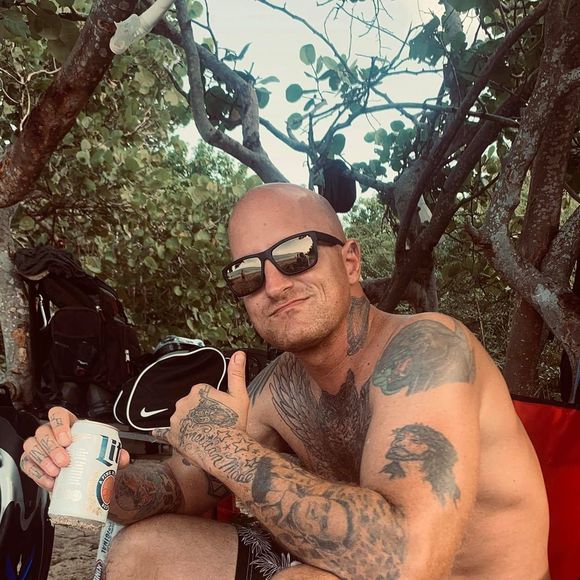 Meet your Posher, Mike - Picture 1 of 1